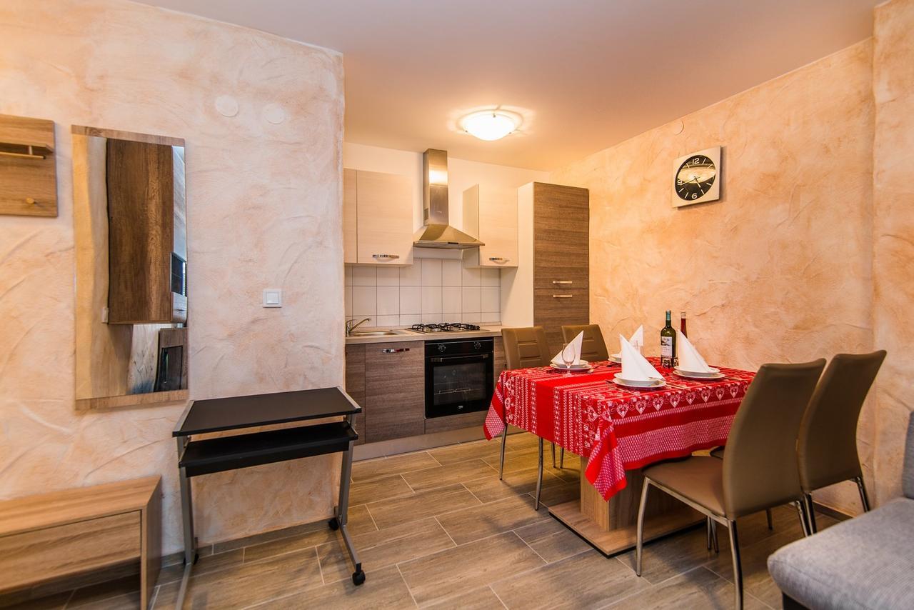 Apartment Stela Porec Bagian luar foto