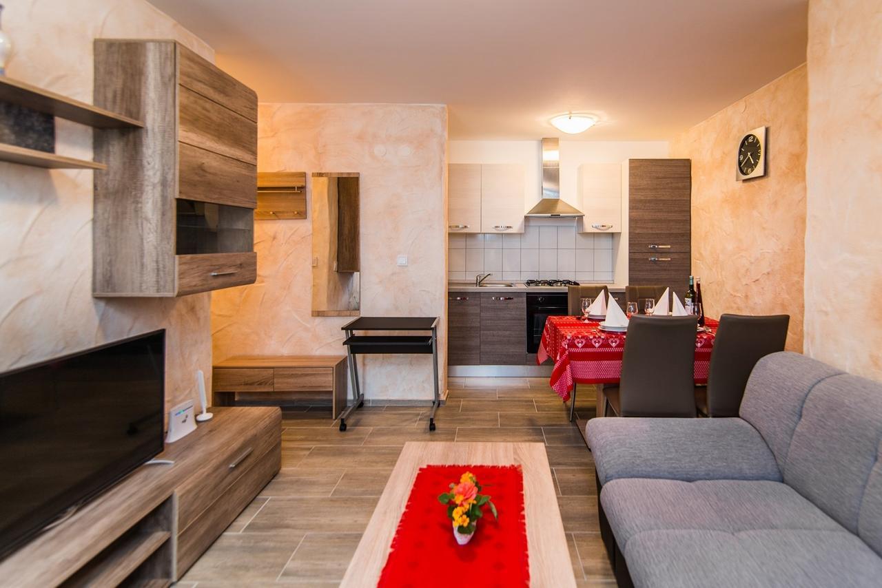 Apartment Stela Porec Bagian luar foto