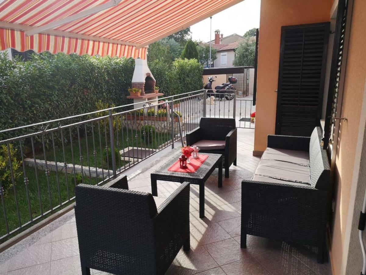 Apartment Stela Porec Bagian luar foto
