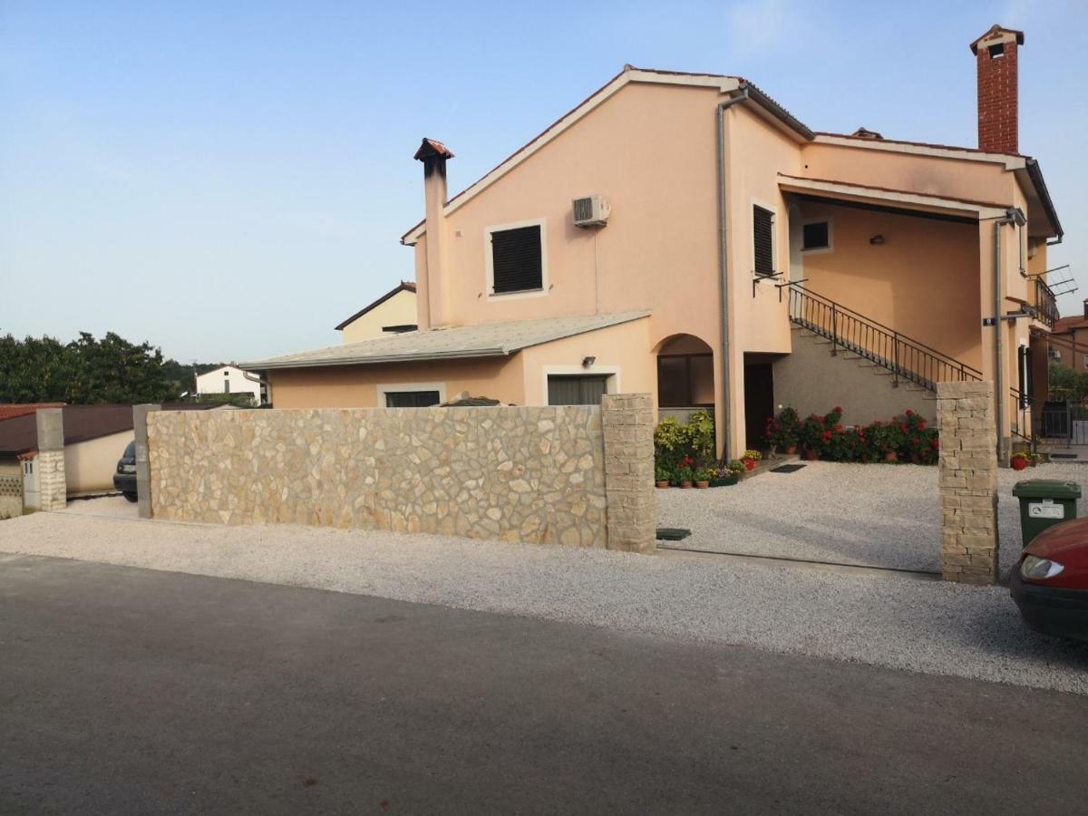 Apartment Stela Porec Bagian luar foto